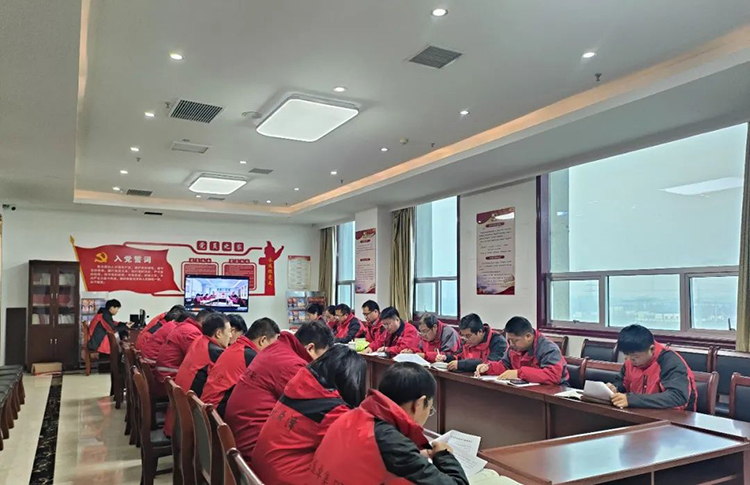 集團(tuán)公司黨委迅速傳達(dá)學(xué)習(xí)省委經(jīng)濟(jì)工作會(huì)議精神